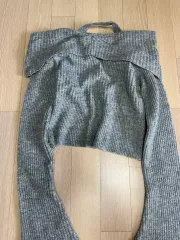 新品) ホルターネック オフショルダー ゴージ ニット