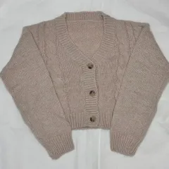 ベージュ ケーブル編み ニット カーディガン