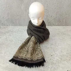 マフラー ストール 大判 ジャガード きれいめ ブラック ホワイト ◎、◇〇