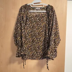 グラシア　ハニーズ　Mサイズ　ブラウン系　花柄　ブラウス　プルオーバー