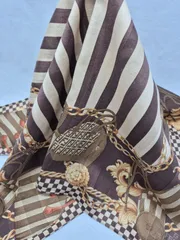 【used品】美品！FENDI レディースハンカチ 大判サイズ