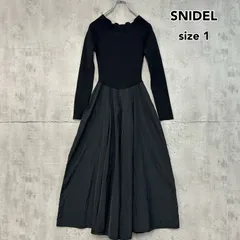 美品 SNIDEL スナイデル Sustainable オフショルドッキングワンピース 黒 1サイズ SWNO234131 ロングワンピース ニット 切替 Aライン フレア サステナブル マキシ丈 異素材 無地 完売品 人気 ドレス パーティー ★ ■◇