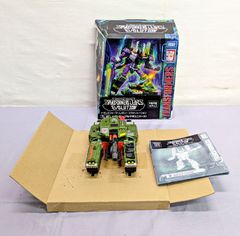 新品 トランスフォーマー オルタニティ 日産GT-R ウルトラマグナス
