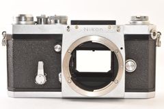 ☆ジャンク品☆ Nikon ニコン F ボディ シルバー ファインダーなし