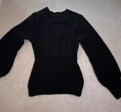 エイブリー ブラック Vネック ニット 長袖 ニット