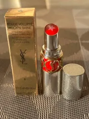 イヴサンローラン　ルージュ　ヴォリュプテ　ロックシャイン6 限定星型