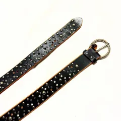 スタッズベルト