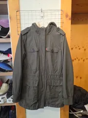 リーバイス レディース カーキ色 ジャケット M