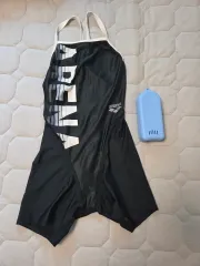 Arena アリーナ 半身 水着 ブラック