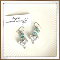 No.1625 ハートのピアス　ハートのイヤリング　シルバー色のピアス　シルバー色のイヤリング　大人可愛いピアス　大人可愛いイヤリング　ハンドメイドピアス　ハンドメイドイヤリング　ピアス　イヤリング　ブルー系×クリア