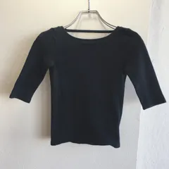 美品✨️ シールームリン Sea Room lynn リブカットソー コンパクト ショート丈 タイト フィット ストレッチ素材 五分袖 背中開き 肌見せ バックオープン 小さめ ブラック 黒 大人 カジュアル きれいめ 日本製 Made in japan