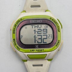 A884 SEIKO S690-00A0 デジタル腕時計 ホワイト/グリーン - メルカリ