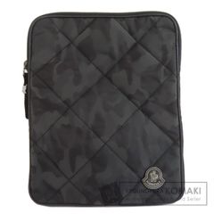 MONCLER キルティングブラックカモフラ iPadケース型ショルダーバッグ MONCLER キルティングカモフラ iPadケース型ショルダーバッグ - メルカリ