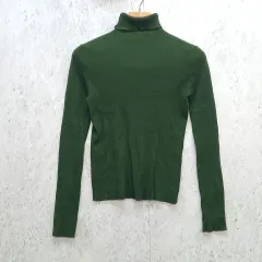 Discoat ディスコート タートルネック ニットプルオーバー リブデザイン 袖口ゴールドボタン シンプル 上品 ダークグリーン Fサイズ ◇〇