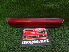 7FM8635 GGD5 トヨタ カローラ ZWE211W/ZWE214W HYBRIDS ハイマウントストップランプ　コイト12-623