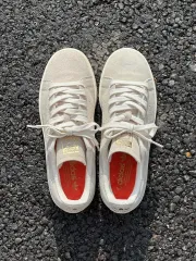 255 アディダス スタンスミス スウェード アイボリー スニーカー