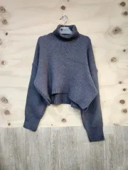 1055) タートルネック クロップド ニット