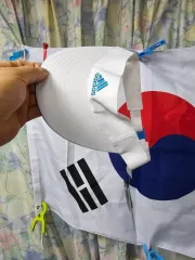 アディダス 白 サンキャップ レディースハット