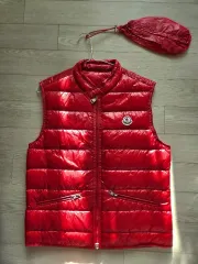 M*e様 【レア❗️】 モンクレール　MONCLER ダウンジャケット　赤　S. MONCLER（ダウンジャケット ・ レッド/赤色系）のフリマアイテム一覧