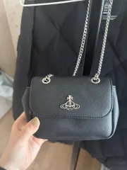 Vivienne Westwood ヴィヴィアン・ウエストウッド ブラック チェーン ショルダーバッグ