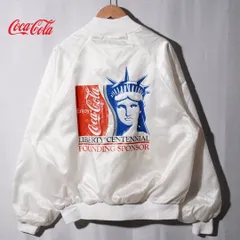 90s USA製 コカコーラ Coca-Cola ナイロンジャケット スタジャン L クリーム HARTWELL ハートウェル ナイロンジャケット ヴィンテージ Vintage ストリート アメカジ 自由の女神 アドバタイジング 古着 P606