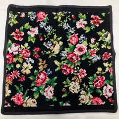 8756　FEILER フェイラー　ハンカチ　大判　タオルハンカチ　ブラック　黒　花柄　フラワー　レディース　シンプル　きれいめ　上品