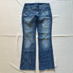 希少　00s　archive　アーカイブ古着　DIESEL　ディーゼル　ダメージ加工　刺繍　微ワイド　フレアシルエットデニム　ジーンズ　ダメージ　ロゴ刺繍　刻印入りボタン　27　M相当　ローライズ　Y2K　平成ギャル　グランジ　flare blue denim