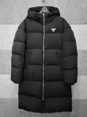 NBA ユニセックス シカゴ ブルズ ダウンジャケット ロング丈 (サイズ S/90)