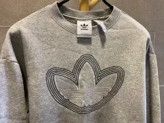 S 新品 アディダス トレフォイル 刺繍 起毛 スウェット