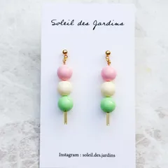 3連パール イヤリング ピアス 三色団子 可愛い 8mm スワロフスキー