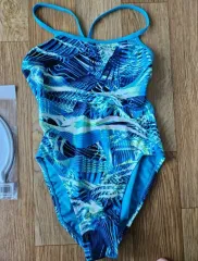 ナイキ 水着 新品