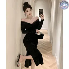 新品 未使用 レディース ウェディングドレス フォーマルドレス パーティードレス 華やかキラキラ　オフショルダーベロアドレス