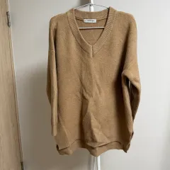 Vネックニット Free