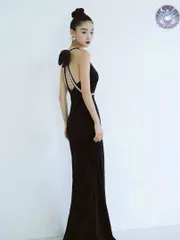 新品 未使用 レディース ウェディングドレス フォーマルドレス パーティードレス ビジュー輝くベロアドレス  リボンバックスタイル 結婚式 パーティー