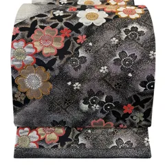 【美品】 袋帯 秀品 振袖向き 桜 蝶 金糸 刺繍 黒 六通 正絹 【中古】