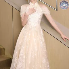 新品 未使用 レディース ウェディングドレス フォーマルドレス パーティードレス お花のデザインにパールが美しい ホルターネック ドレス