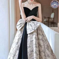 新品 未使用 レディース ウェディングドレス フォーマルドレス パーティードレス 花柄スカートが美しい ウエストリボンのベア イブニングドレス