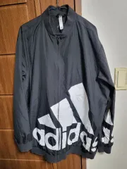 アディダス オーバーサイズ ウィンドブレーカー (115)