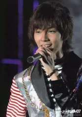 【中古】生写真(ジャニーズ) Ya-Ya-yah/鮎川太陽/バストアップ・衣装銀・ボーダー・左手マイク・背景黒.紫・ライブフォト・ジャニーズJr.の大冒険!’07/公式生写真