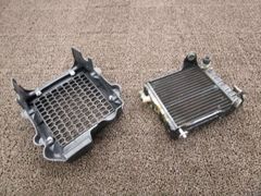 19 ktm 150xc-w WP ラジエーター 左右セット 55697UE1 19 ktm 150xc-w WP ラジエーター 左右セット 55697UE1 - メルカリ
