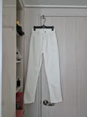 新品 ザラ ホワイト ジーン デニムパンツ 26 (EU36/US4)
