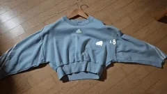 アディダス クロップド スウェット ブルー