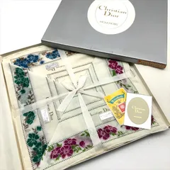 未使用保管品 Christian Dior ディオール フラワー 綿 コットン 100％ ハンカチ 3枚 セット レディース ブランド 小物 ギフト m15385