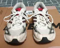 アディダス メッシュ シルバー レッド ランニングシューズ (260)