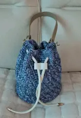 ニット巾着バッグ ブルー