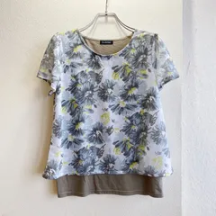 美品✨ クラッサ CLASSA Tシャツ カットソー シアー 透け感 花柄 総柄 派手 重ね着風 レイヤード シフォン 大人カジュアル きれいめ 上品 ナチュラル フェミニン 灰色 グレー 黄色 イエロー カーキのサムネイル