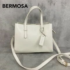 美品 BERMOSA ベルモサ トートバッグ ショルダーバッグ 2way ハンドバッグ 白 ホワイト 肩掛け 斜め掛け スクエア型 チャーム付 ゴールド金具 自立 マチ広 通勤 通学 オフィス フォーマル きれいめ 上品 正規品 ★ ■■