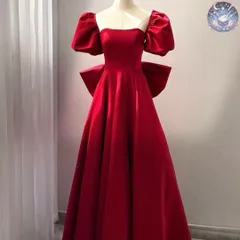 新品 未使用 レディース ウェディングドレス フォーマルドレス パーティードレス 大き目リボンにパフスリーブがエレガントなイブニングドレス