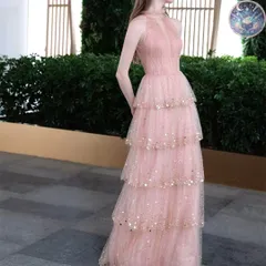 新品 未使用 レディース ウェディングドレス フォーマルドレス パーティードレス スパンコールにフリルがゴージャスなホルターネックロングドレス