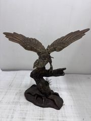 鷲 鷹 金属工芸品 置物 アンティーク - メルカリ